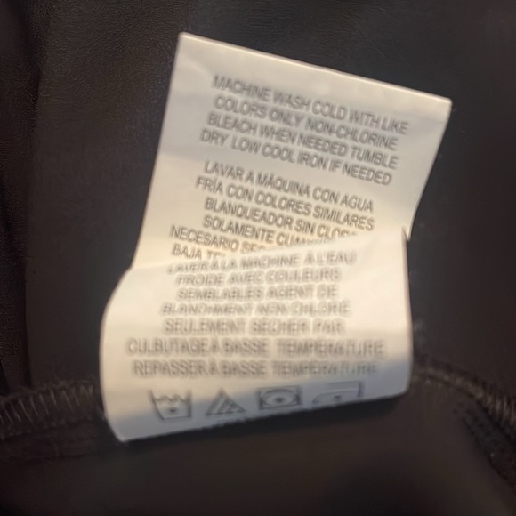 Melissa McCartney top. - Picture 5 of 6